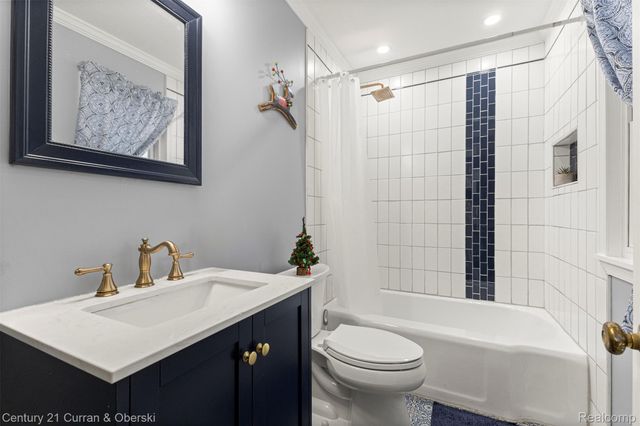 24801 Newton Street, Dearborn, MI 48124