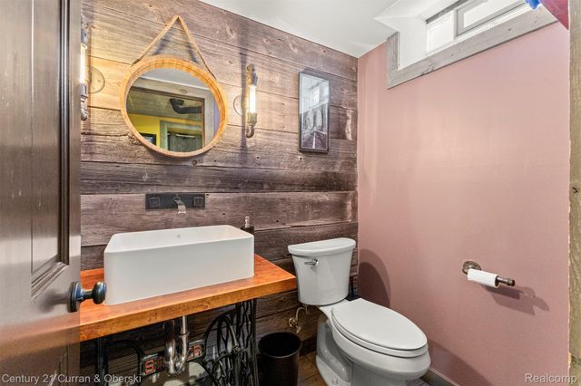 24801 Newton Street, Dearborn, MI 48124