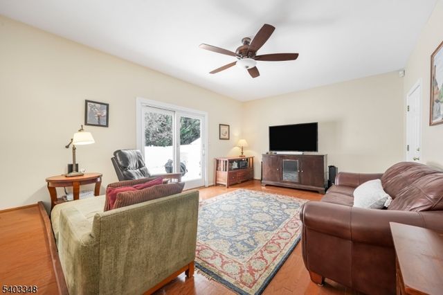 16 Agawam Dr, Wayne Twp., NJ 07470