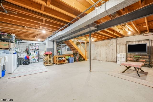 16 Agawam Dr, Wayne Twp., NJ 07470