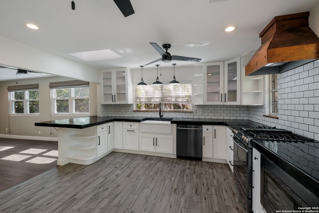 8715 Bridington, San Antonio, TX 78239