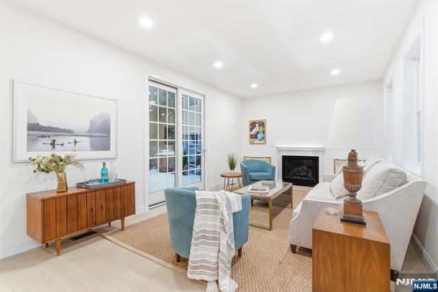 41 Entwistle Avenue, Nutley, NJ 07110