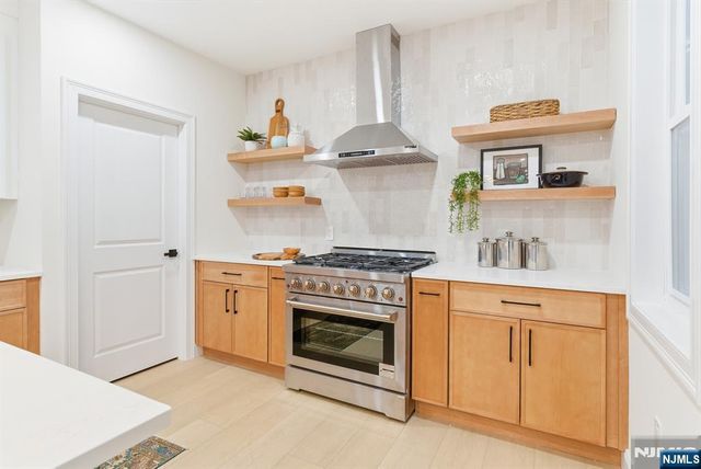 41 Entwistle Avenue, Nutley, NJ 07110