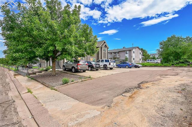 1051 Mazatlan Circle, Colorado Springs, CO 80910