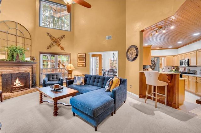 5724 Newberry Point Drive, Flowery Branch, GA 30542