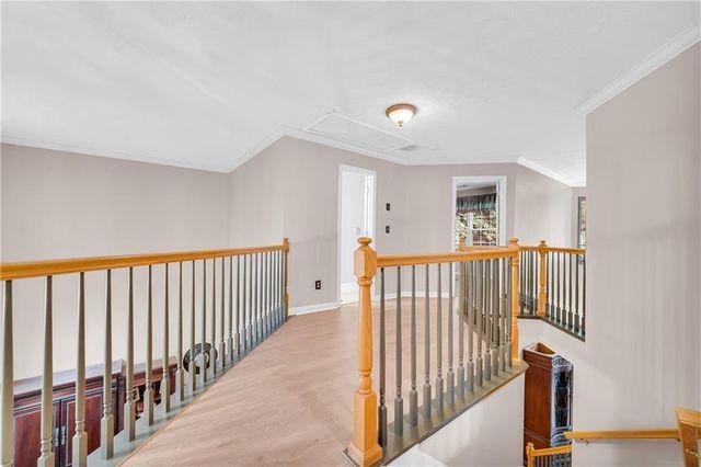 5724 Newberry Point Drive, Flowery Branch, GA 30542