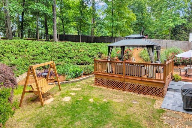 5724 Newberry Point Drive, Flowery Branch, GA 30542