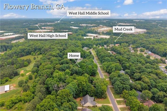 5724 Newberry Point Drive, Flowery Branch, GA 30542