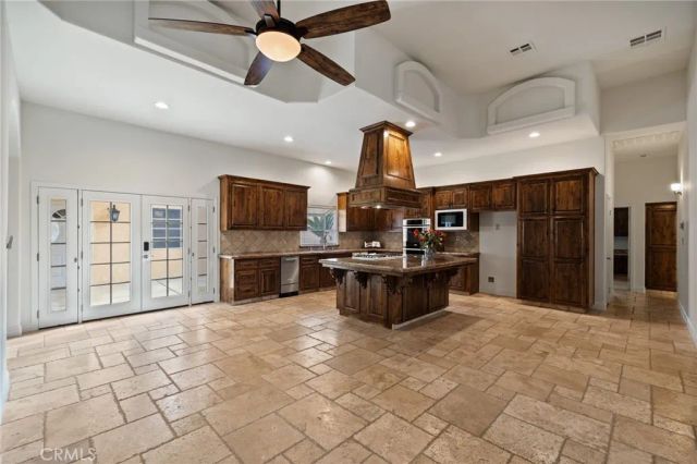 2112 Branch Creek, Bakersfield, CA 93312