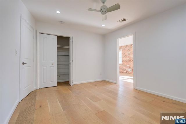 4 James Place, Secaucus, NJ 07094