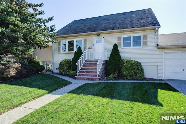4 James Place, Secaucus, NJ 07094