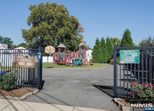 4 James Place, Secaucus, NJ 07094