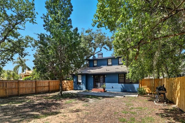 1510 WASHINGTON AVENUE, Eustis, FL 32726