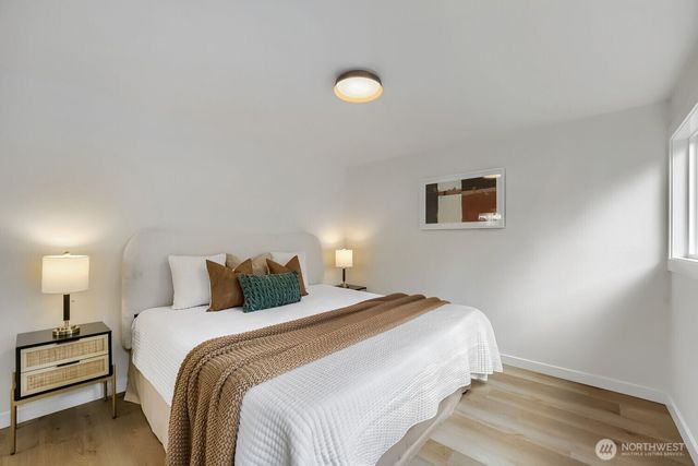 1302 SW 125th Place, Burien, WA 98146