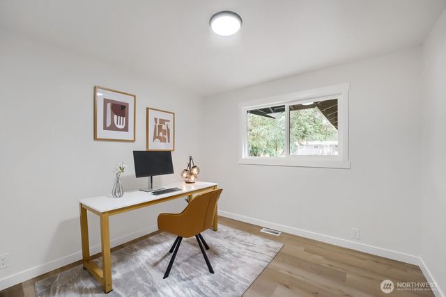 1302 SW 125th Place, Burien, WA 98146