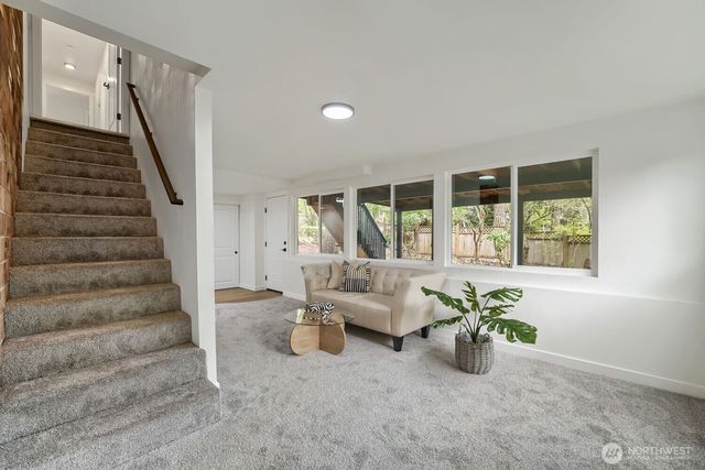 1302 SW 125th Place, Burien, WA 98146