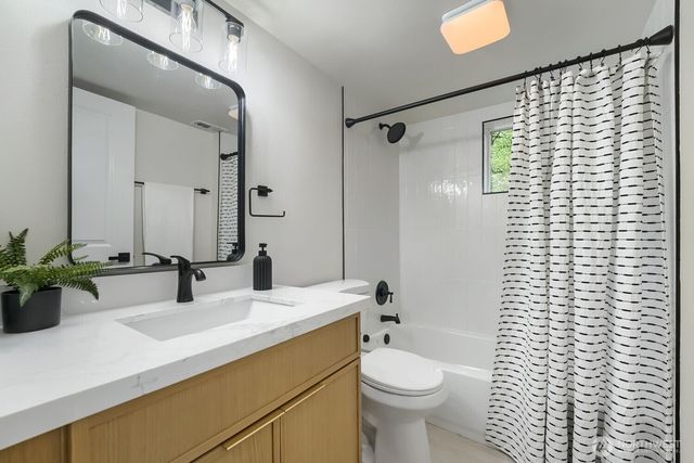 1302 SW 125th Place, Burien, WA 98146