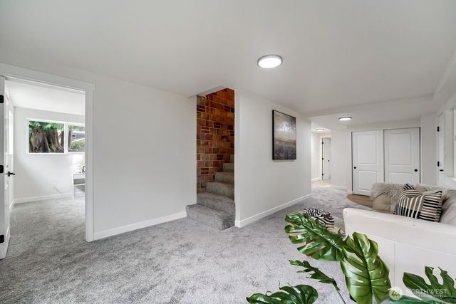1302 SW 125th Place, Burien, WA 98146