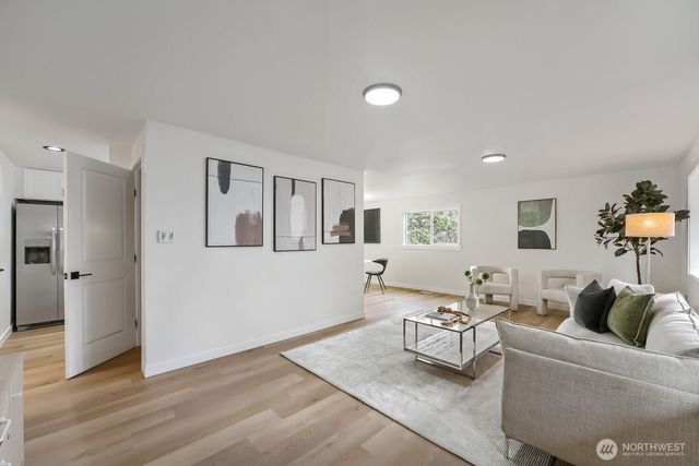 1302 SW 125th Place, Burien, WA 98146