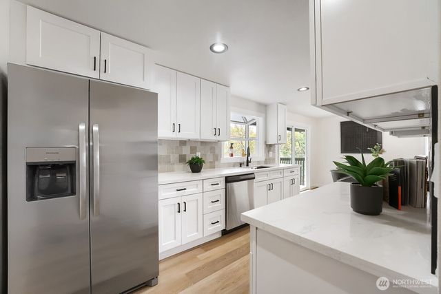 1302 SW 125th Place, Burien, WA 98146