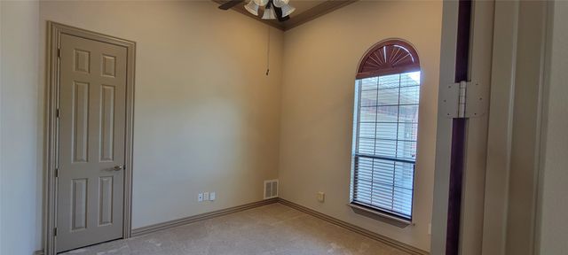 856 Merion Drive, Fort Worth, TX 76028