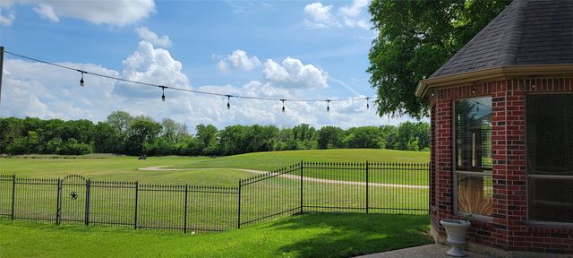 856 Merion Drive, Fort Worth, TX 76028