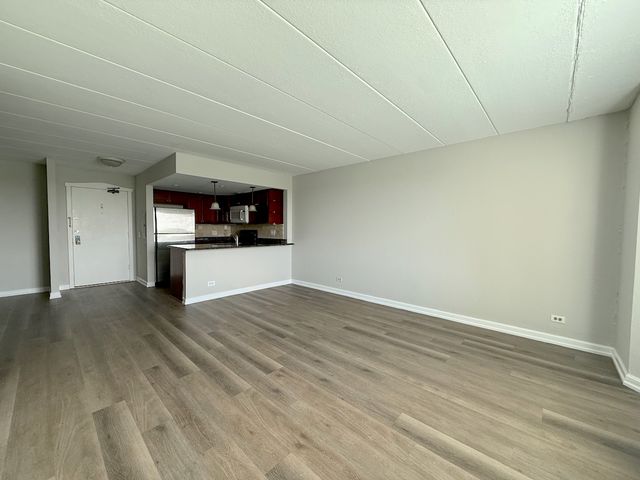 1 Renaissance Place 906, Palatine, IL 60067
