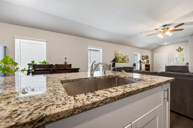 635 Levine Court, Montgomery, TX 77316