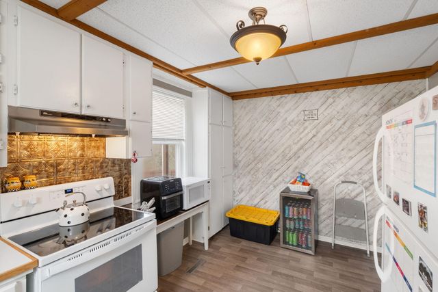 706 7TH ST, Boonville, MO 65233