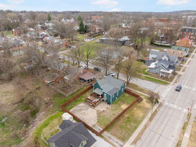 706 7TH ST, Boonville, MO 65233