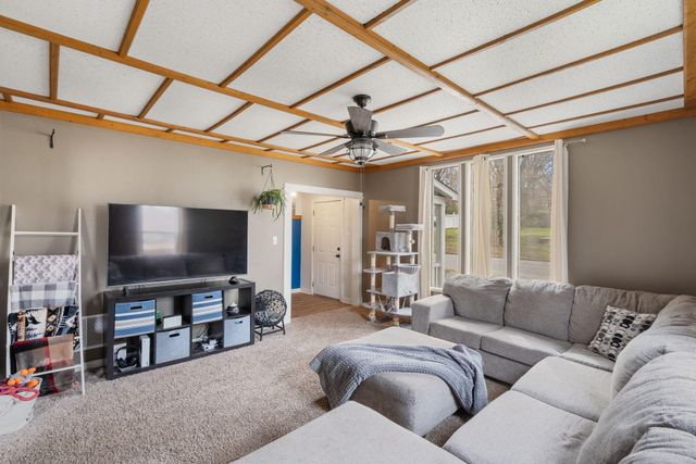 706 7TH ST, Boonville, MO 65233