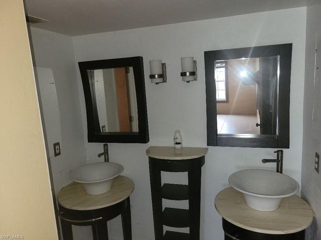 2617 SW 1st PL, Cape Coral, FL 33914