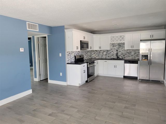 7650 COQUINA WAY 3, St Pete Beach, FL 33706