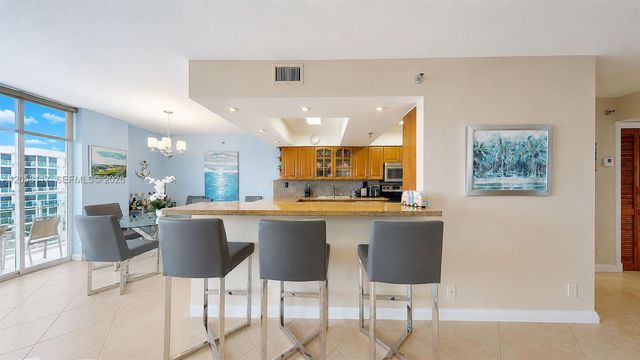 2401 Collins Avenue 1709, Miami Beach, FL 33140