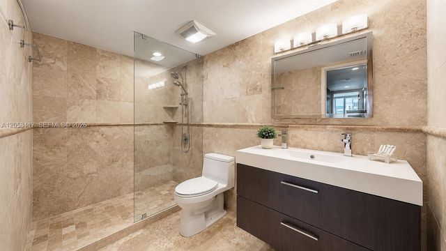 2401 Collins Avenue 1709, Miami Beach, FL 33140