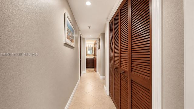 2401 Collins Avenue 1709, Miami Beach, FL 33140