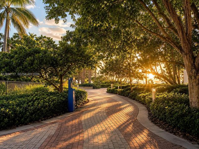2401 Collins Avenue 1709, Miami Beach, FL 33140