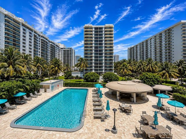 2401 Collins Avenue 1709, Miami Beach, FL 33140