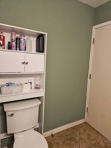 909 Peach Street, El Campo, TX 77437