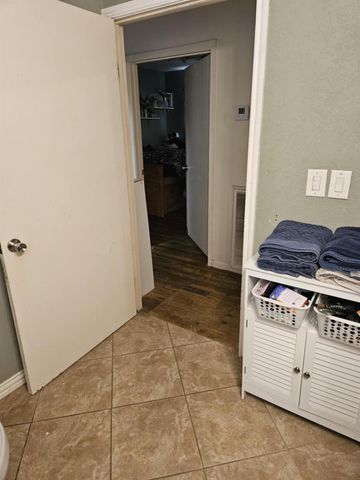 909 Peach Street, El Campo, TX 77437