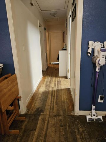 909 Peach Street, El Campo, TX 77437