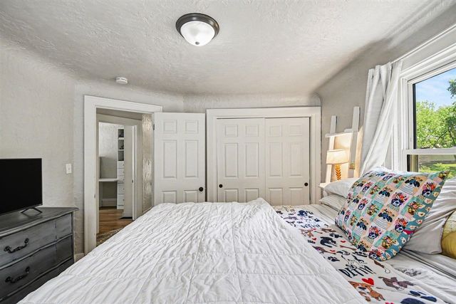 236 Dean Street, Grand Rapids, MI 49505