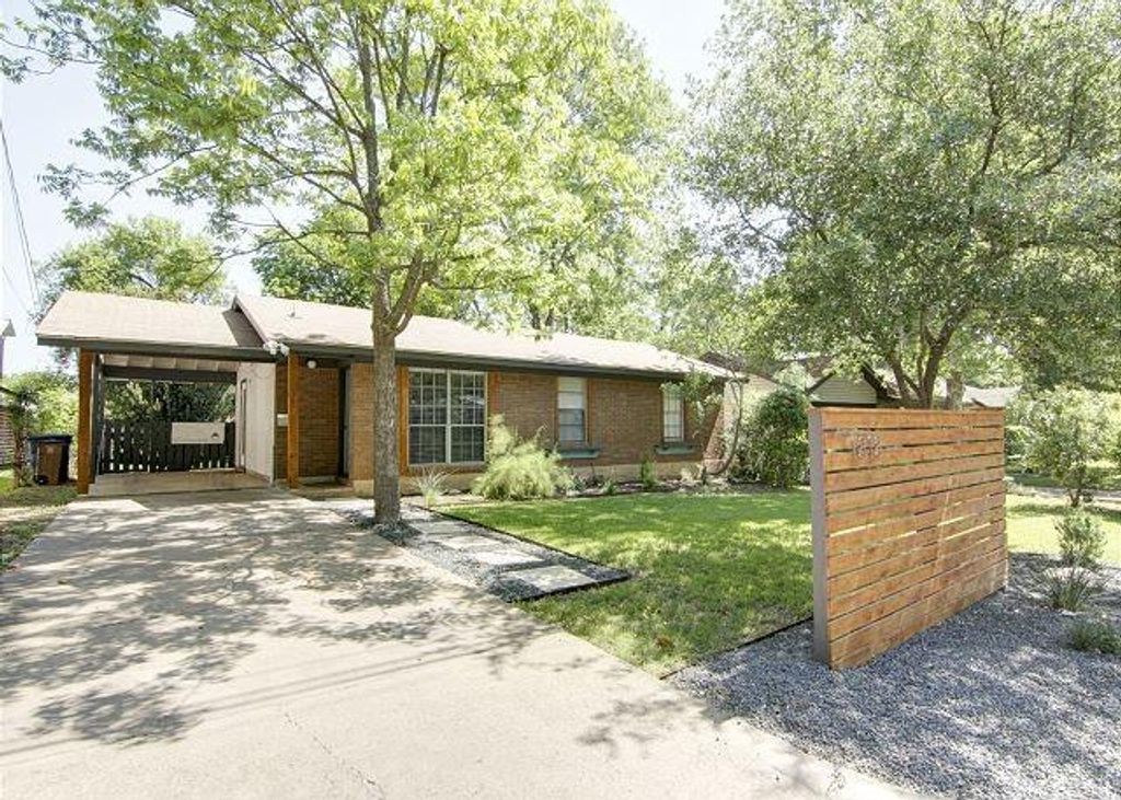 1818 Dywer ST, Austin, TX 78704