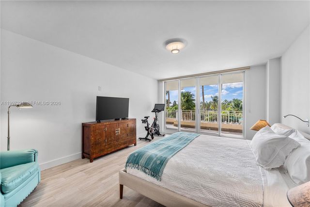 791 Crandon Blvd 405, Key Biscayne, FL 33149