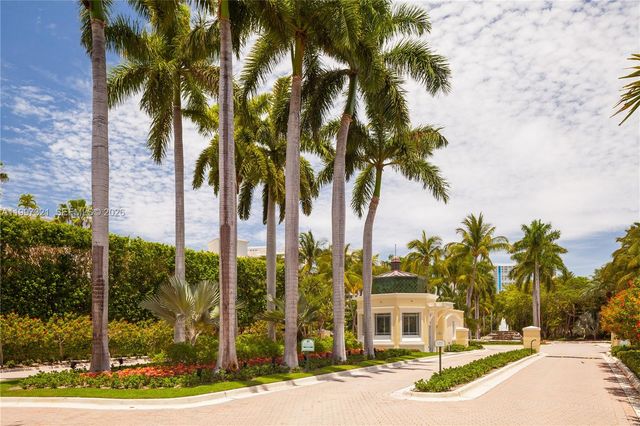 791 Crandon Blvd 405, Key Biscayne, FL 33149