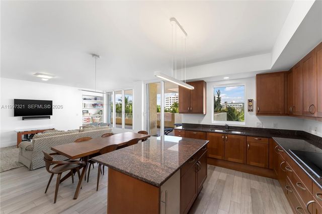 791 Crandon Blvd 405, Key Biscayne, FL 33149