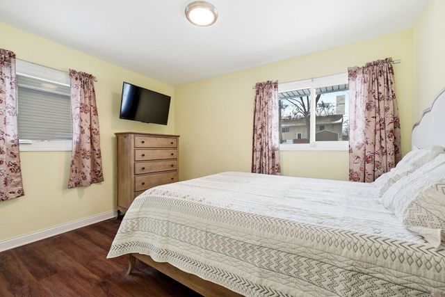 733 Oriole Drive, Streamwood, IL 60107