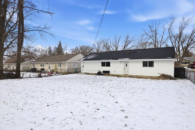 733 Oriole Drive, Streamwood, IL 60107