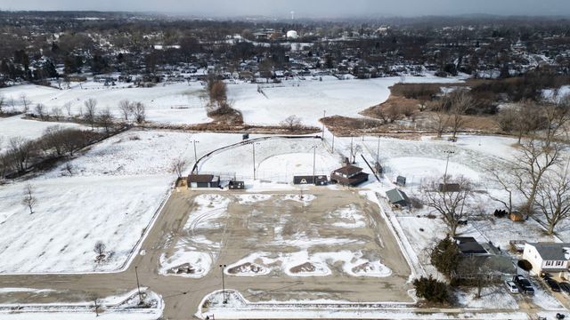 733 Oriole Drive, Streamwood, IL 60107