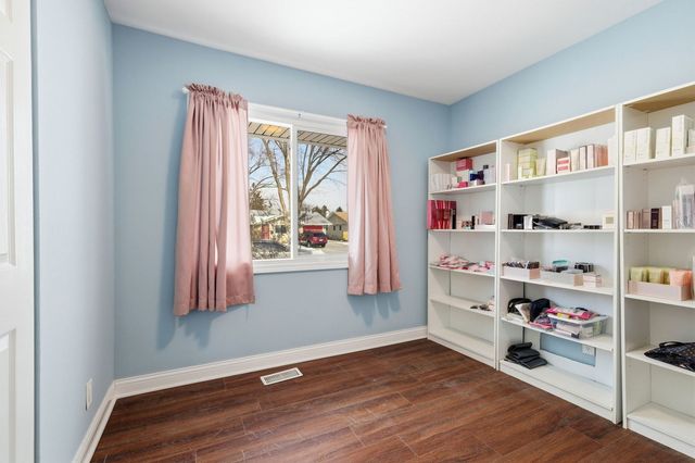 733 Oriole Drive, Streamwood, IL 60107